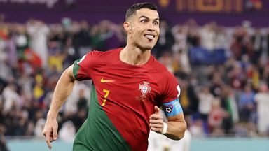 Cristiano Ronaldo merayakan setelah mencetak gol dari tendangan penalti melawan Ghana